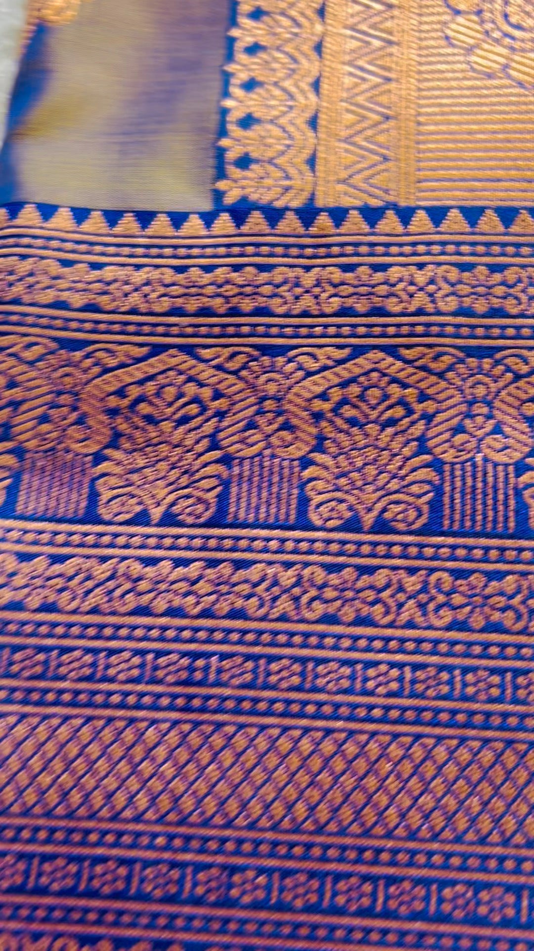 Madanapalli dual tone Silk Sare