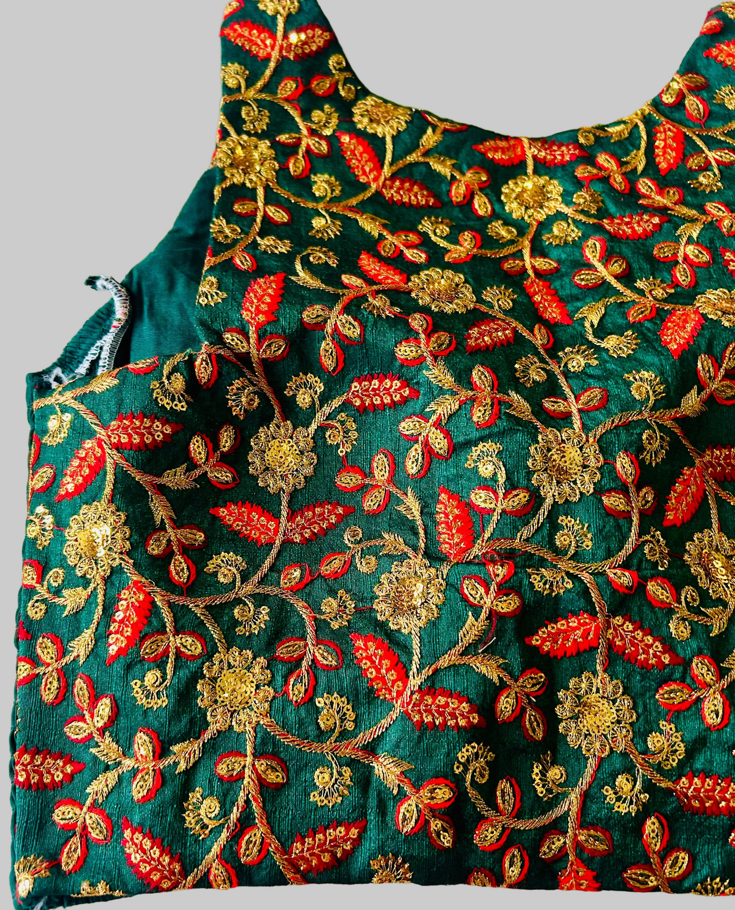 Green side elastic blouse