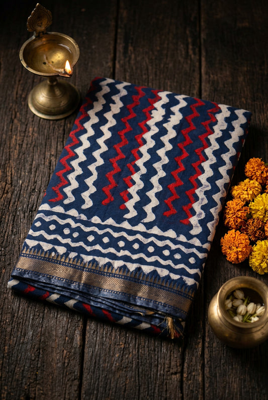 Indigo Beige zigzag Maheshwari Handblock Printed Cotton Silk Saree